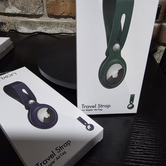brixon Other - Brixon Strap for Apple AirTag
